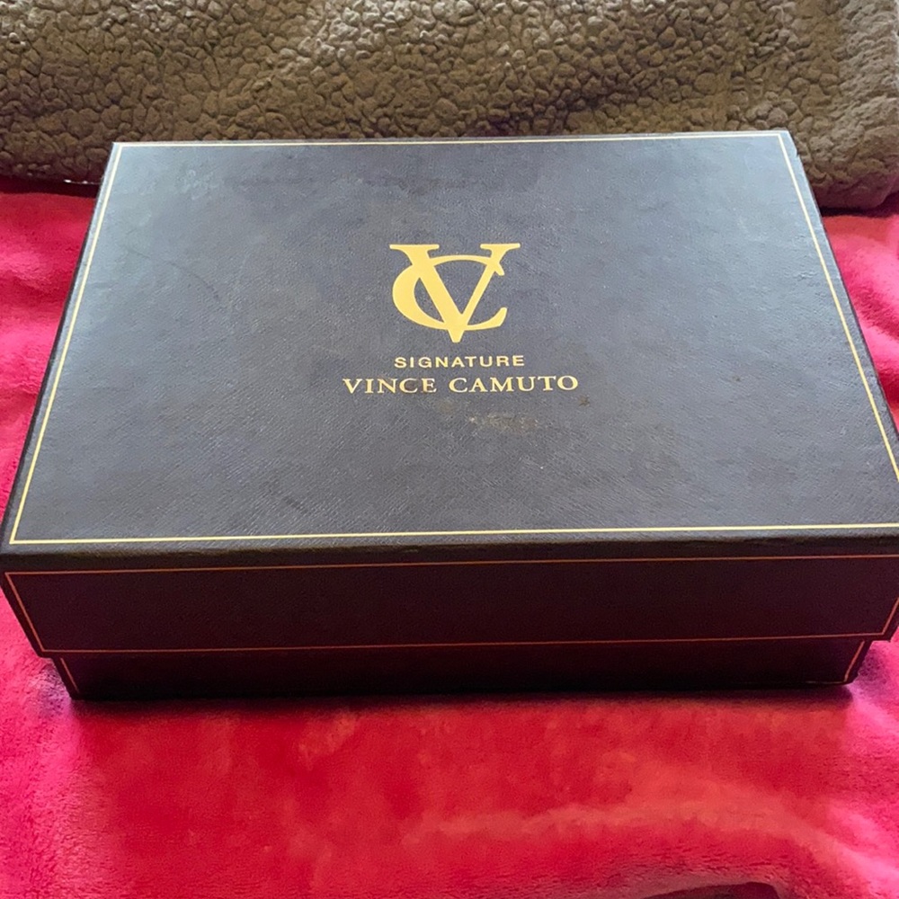 Vince Camuto Heels - Picture 4 of 5